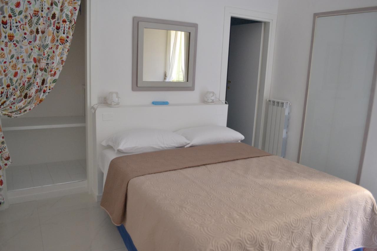 Le Stanze Di Dolly Panzió Nápoly Kültér fotó