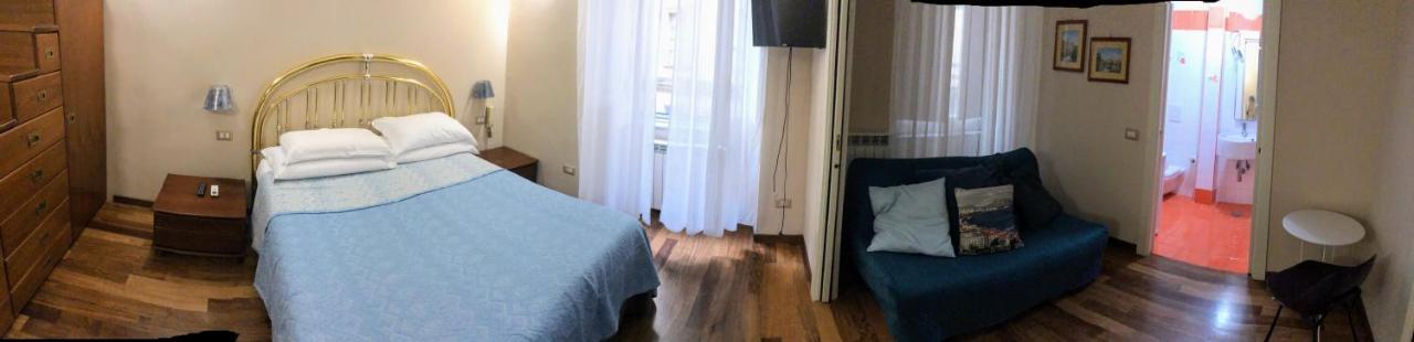 Le Stanze Di Dolly Panzió Nápoly Kültér fotó